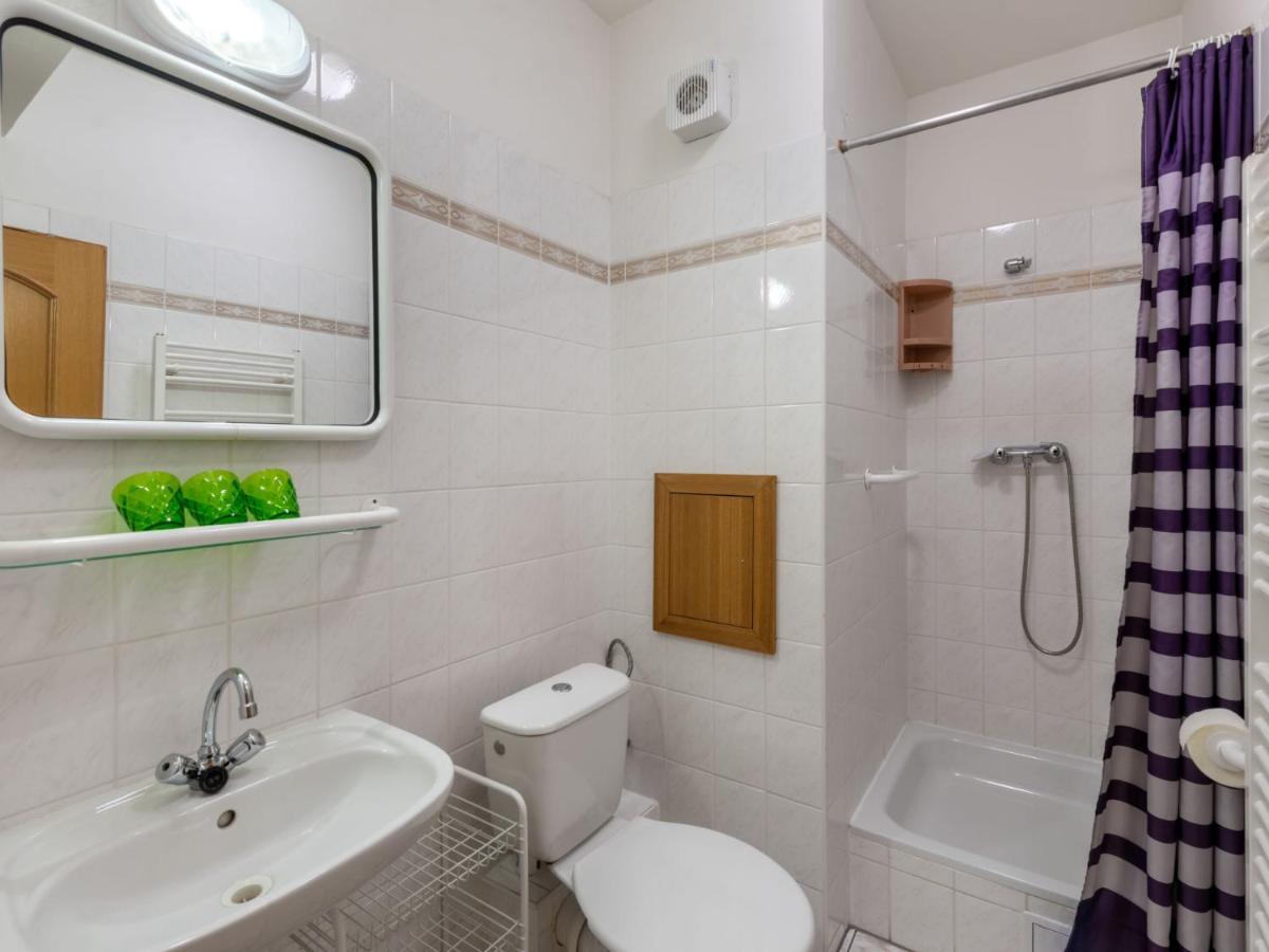 Apartment Lanovka-7 By Interhome Яхимов Екстериор снимка
